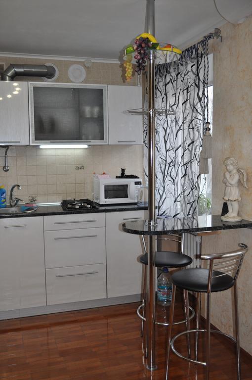 Apartment On Oleksandra Polia Avenue 110 Dnipro Ngoại thất bức ảnh